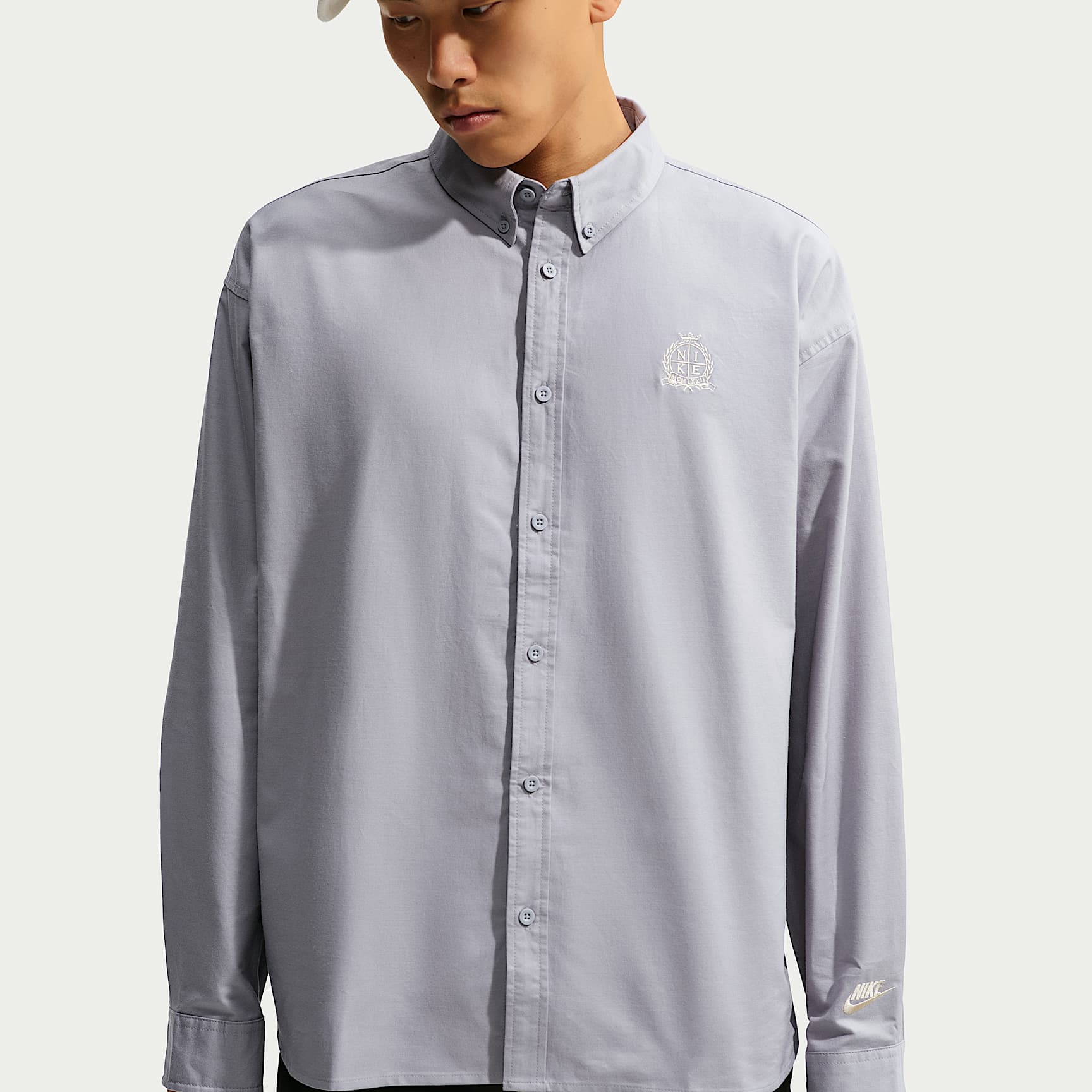 Nike Sportswear Club Men's Long-Sleeve Oxford Top. Nike SG